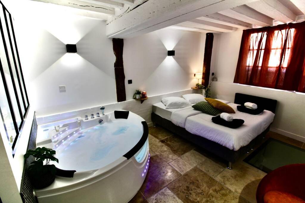 Le Spa Beauvoisine - Jacuzzi Sauna Rouen Centre Free Parking Dış mekan fotoğraf